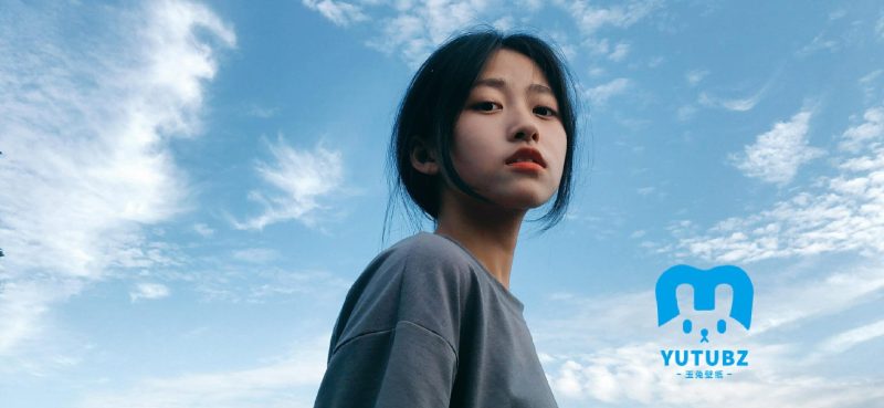 网红任万万万蓝天白云-玉兔4K壁纸！