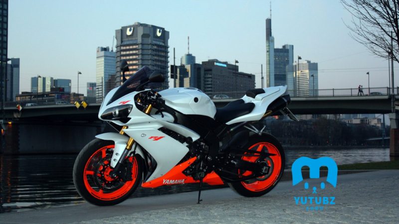 2016雅马哈R1-玉兔4K壁纸！