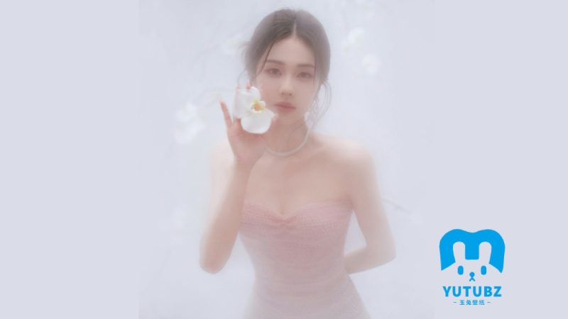 白鹿壁纸，白鹿抹胸粉裙穿搭朦胧感优雅写真桌面壁纸图片-玉兔4K壁纸！