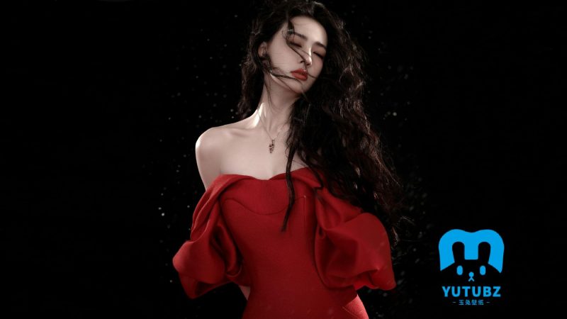 徐璐壁纸，闭着眼睛，卷发发型的徐璐红色抹胸连衣裙魅力写真壁纸-玉兔4K壁纸！