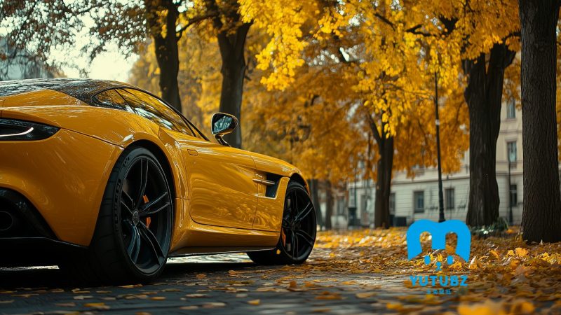 银杏树下停泊着的一辆黄色超级跑车唯美壁纸-玉兔4K壁纸！